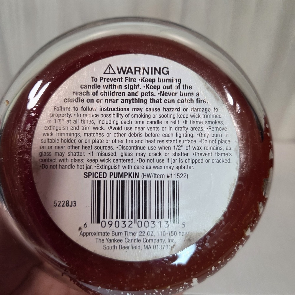 Yankee Candle Spiced Pumpkin Large Jar - Classic Label Retired Black Label - Picture 5 of 6